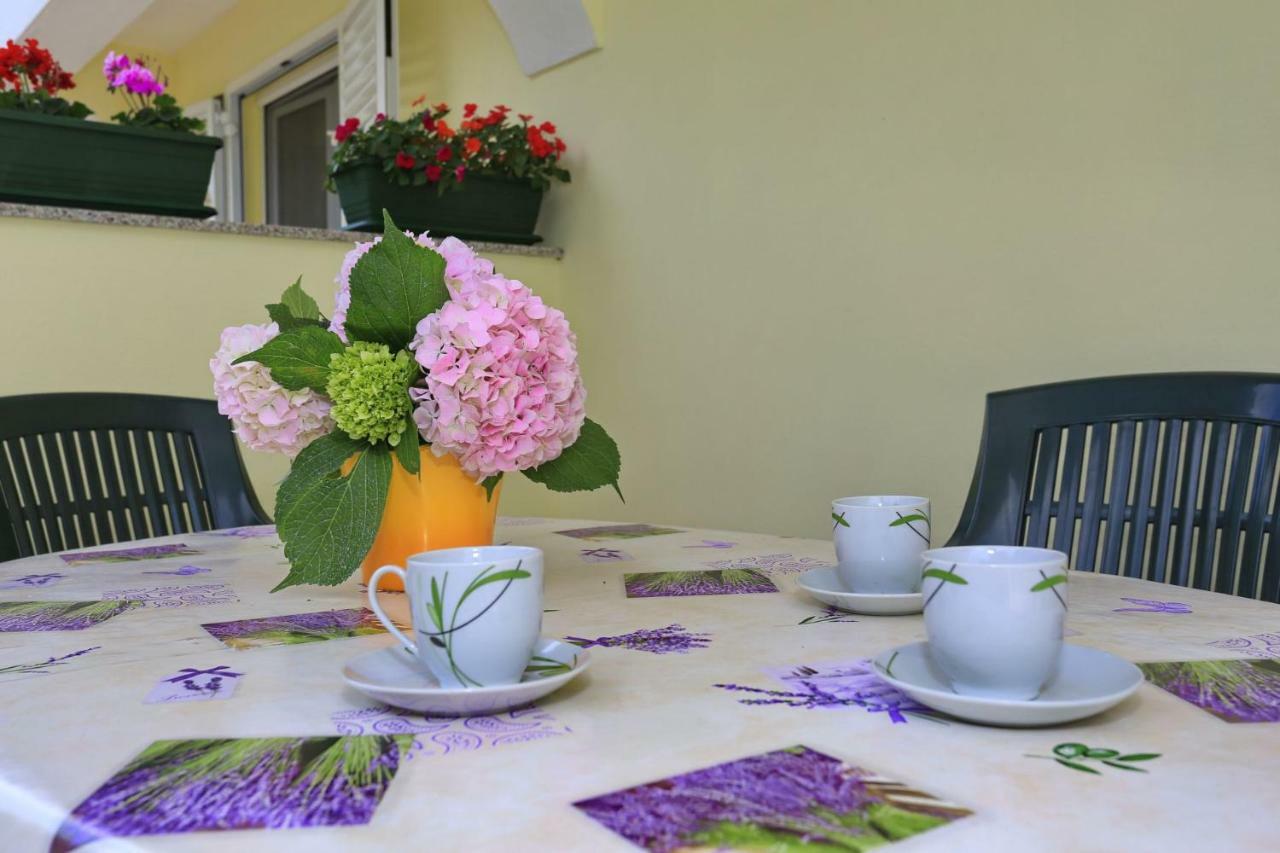 Apartments Romansa Затон Екстер'єр фото