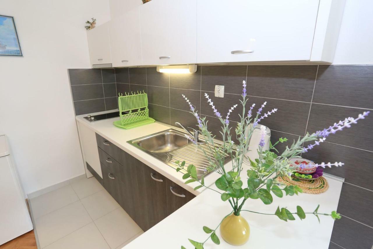 Apartments Romansa Затон Екстер'єр фото