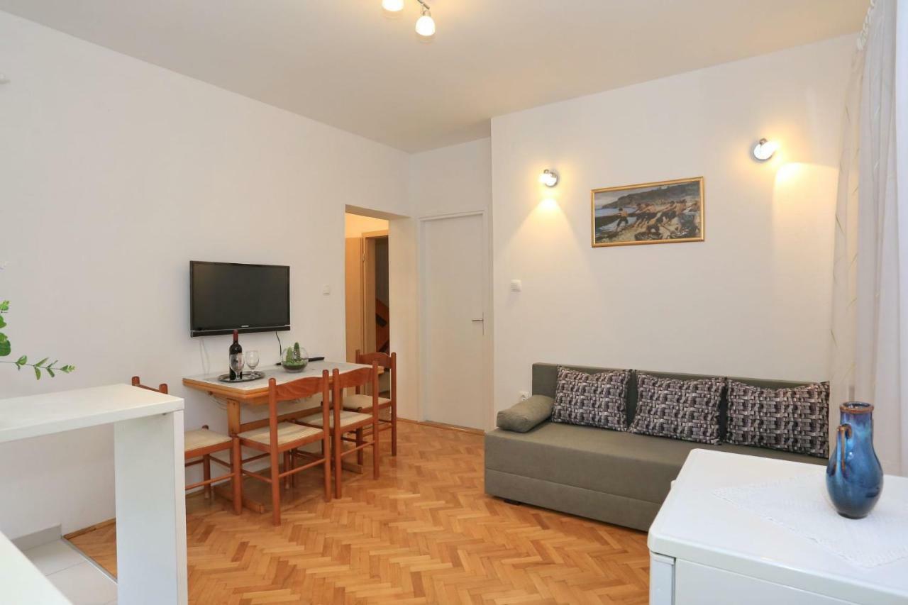 Apartments Romansa Затон Екстер'єр фото